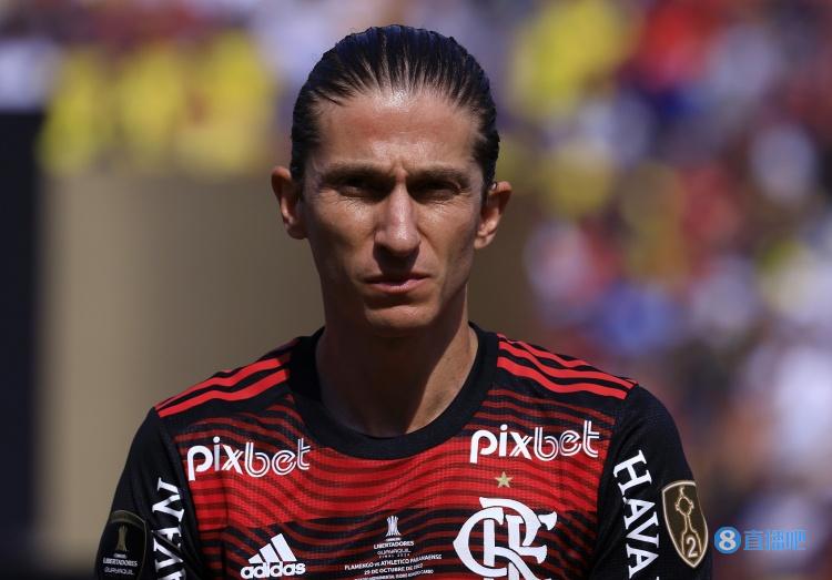 38岁的前巴西国脚费利佩-路易斯决定退役，下周将迎主场告别战