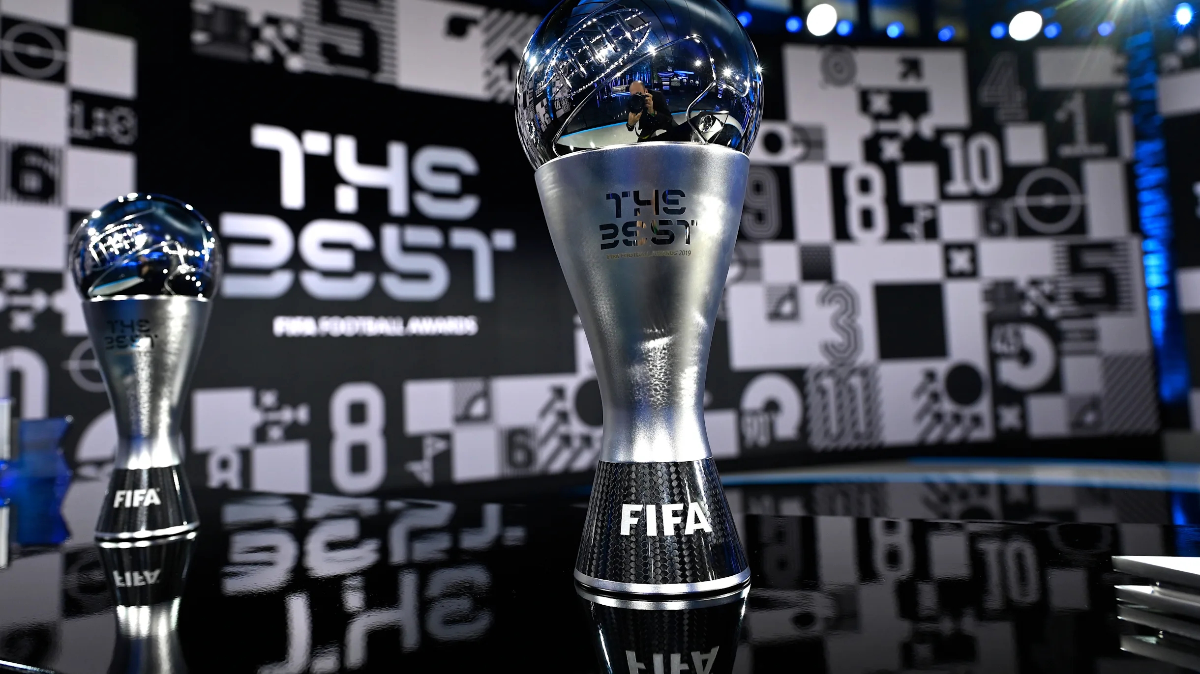 FIFA年度颁奖汇总：梅西&邦马蒂获男女足年度最佳，瓜帅最佳教练