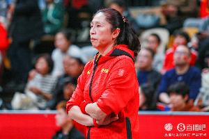 中国女篮遭遇惨败，输给法国女篮82-50