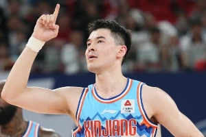 新疆男篮队长阿不都沙拉木分享冲击总冠军的愿望