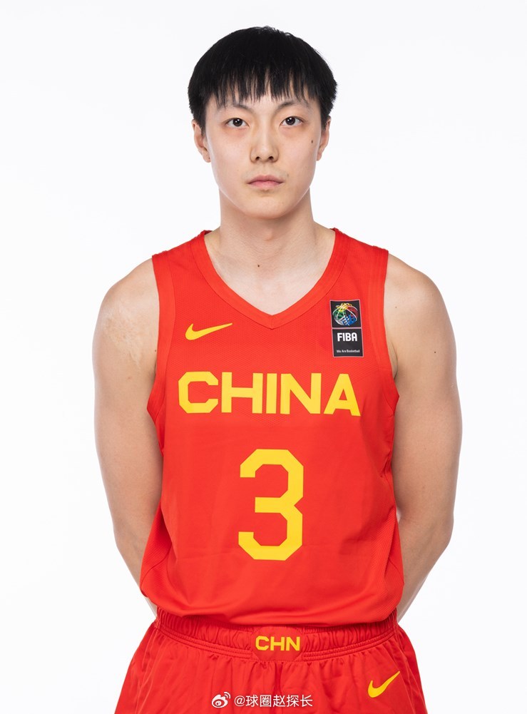 男篮亚预赛定妆照出炉！王睿泽2号&杨瀚森20号&阿不都23号