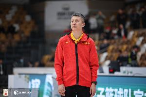 中国男篮内部测试赛大胜澳门黑熊