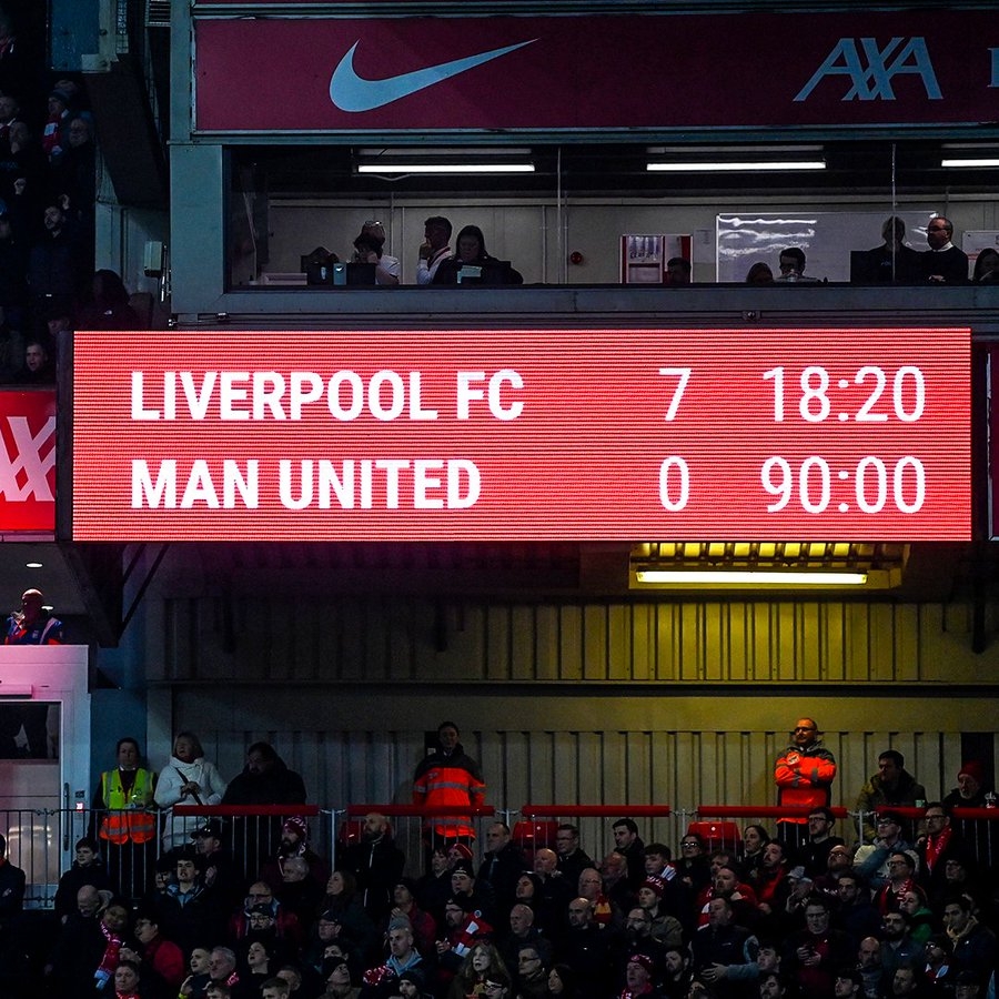 双红会历史最大比分?去年今日利物浦7-0曼联，红军半场轰6球