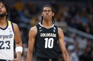 科罗拉多大学球员科迪-威廉姆斯宣布参加2024年NBA选秀