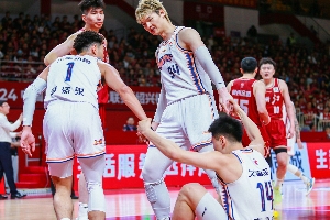 从失败中成长——上海男篮赛季回顾