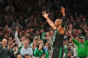  The Celtics won the Lone Ranger 105-98 again, and the performance of Jay Bronzan Horford