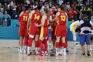 比利时女篮大胜日本锁定八强，球圈人士感慨命运无法掌控