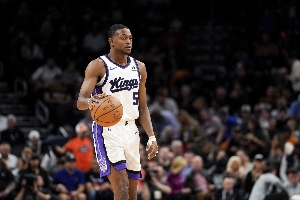 NBA连续10个赛季有球员单场砍下60+得分，福克斯空砍60分