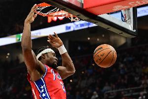 亚布塞莱：隔扣阿夫迪亚，76人大胜开拓者