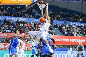 山东男篮老将陶汉林迎来34岁生日