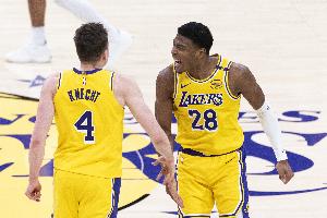 开拓者媒体人Brad Arthur谈罗威的使用