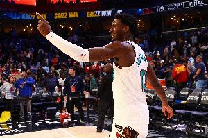 灰熊球星小贾伦-杰克逊续约5年2.4亿美元