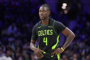 凯尔特人老将霍勒迪告别NBA