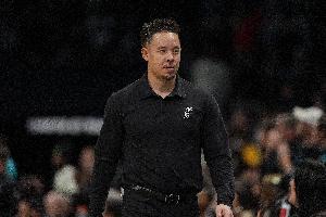 马刺主场不敌雷霆 球队临时主帅谈比赛