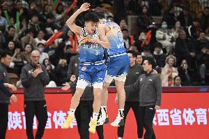 CBA季后赛1/4决赛G2:新疆不敌辽宁,大比分0-2落后
