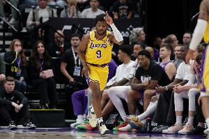 前NBA球员马特-巴恩斯谈詹姆斯和A-史密斯的交锋话题