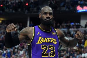 詹姆斯领军湖人大胜掘金，终结对手九连胜