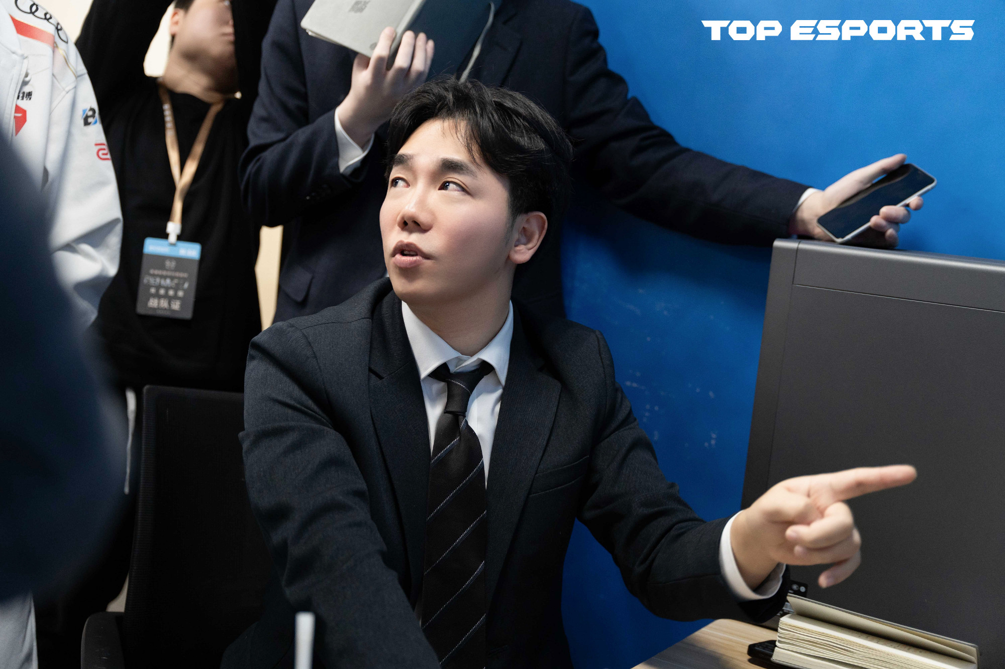 大发体育专访TES主教练Homme：JKL非常体贴非常努力，他的对线很强!