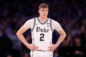 杜克前锋弗拉格预计参加2025年NBA选秀