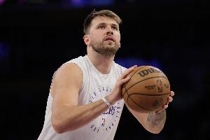 NBA常规赛湖人101-111负凯尔特人：东契奇vs塔图姆的交锋