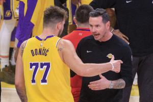 NBA裁判报告揭秘错判漏判 细节惊人