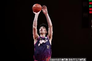 余嘉豪正式加盟西甲毕尔巴鄂篮球俱乐部