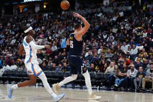 NBA新赛季MVP之争，约基奇和亚历山大谁更配得上？