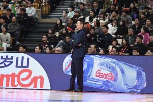 新疆男篮0-3不敌辽宁，刘炜：失落中尋找希望