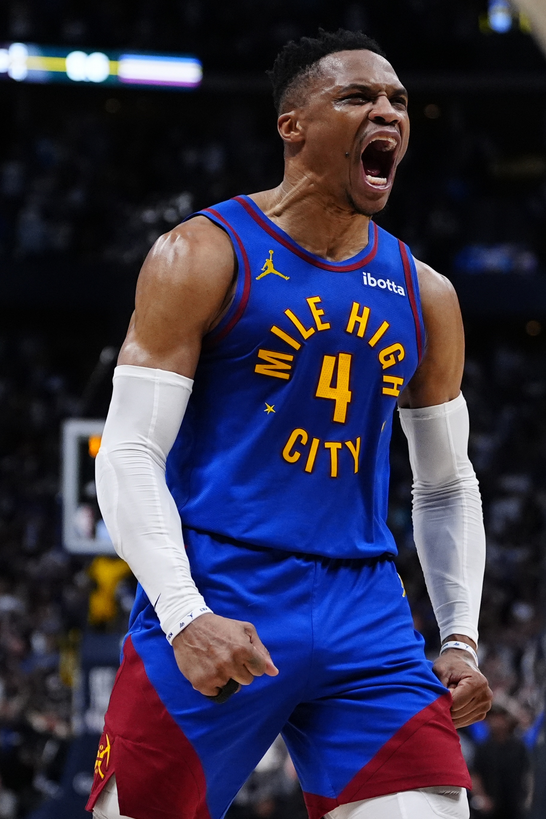 Skip：NBA史上没人比威少更拼 快船让其轻松补篮防守有多离谱？