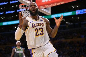 2023年NBA季后赛：湖人成功击败森林狼