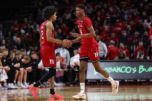 NBA选秀大会：马刺选择罗格斯大学后卫 哈珀祝贺贝利