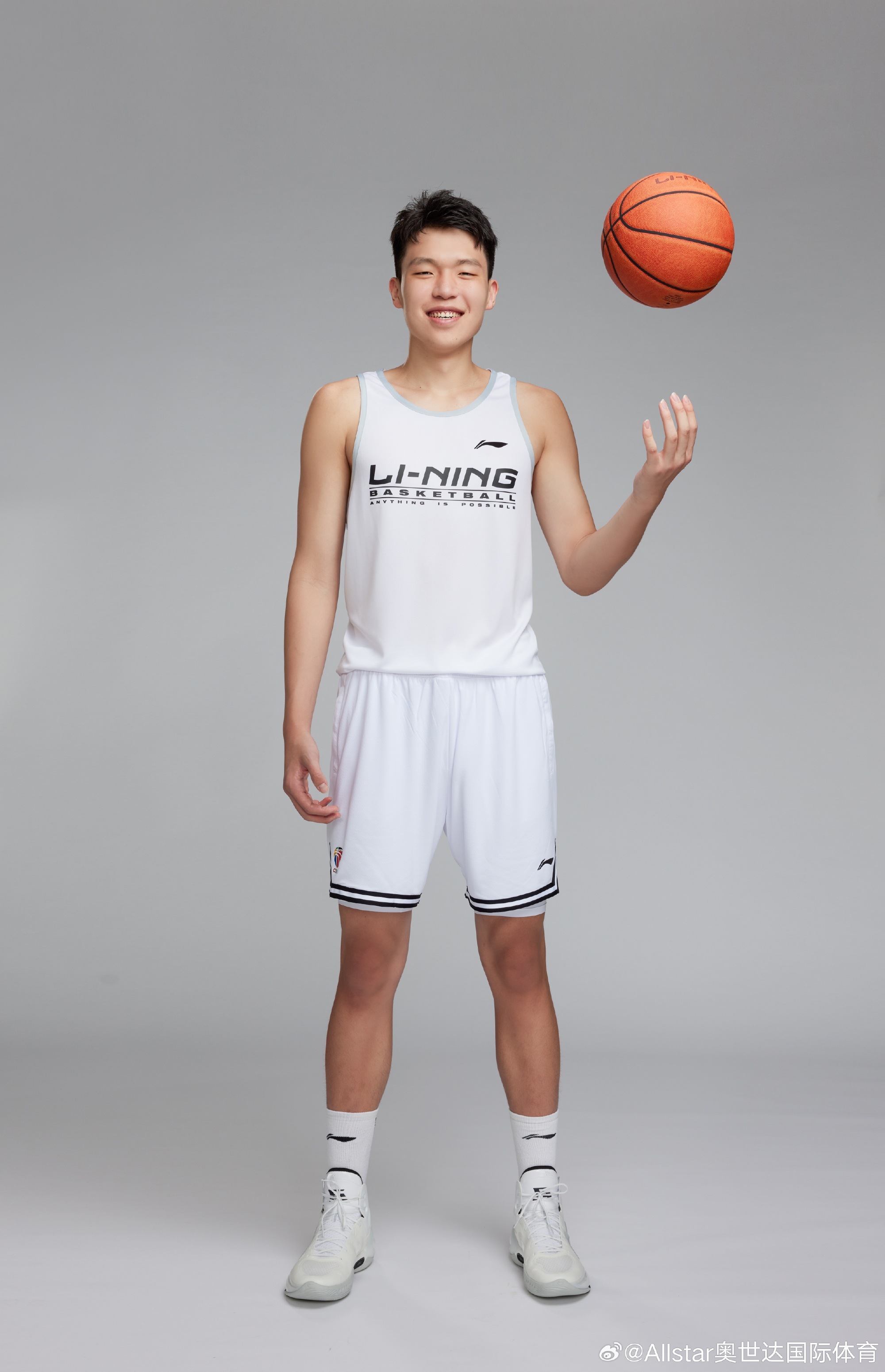 经纪公司：杨瀚森完成NBA选秀报名获得参选资格 5月3日赴美特训！
