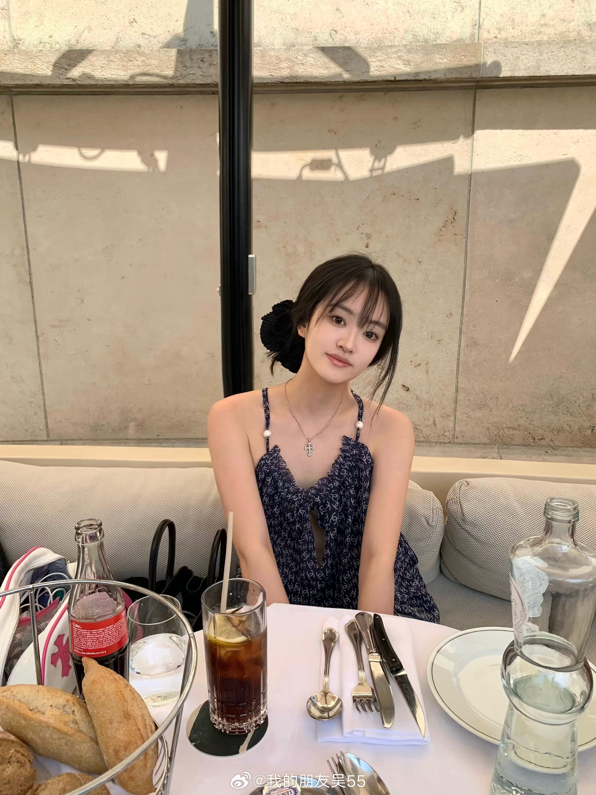 Jackeylove女友吴55晒出整活小贴纸：社媒还透露与JKL恋爱第四年