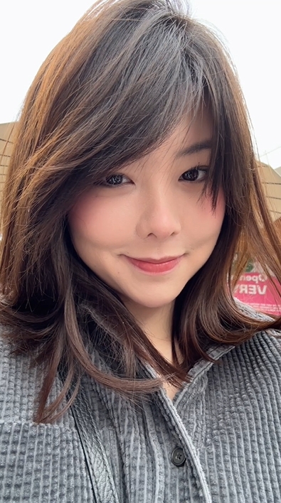 mayumi晒照：全美就这一霸王茶姬芝店耶，我抢到了！！好想念中国啊～ ​​​