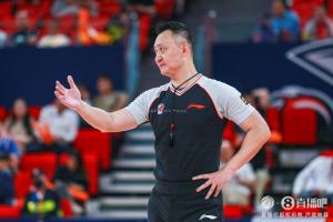 辽宁vs广厦：焦点战裁判配置引争议