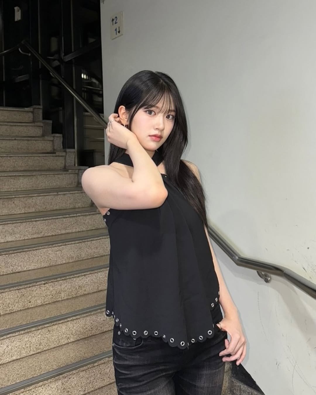 带动球市😍韩国女团偶像安宥真为K联赛比赛开球
