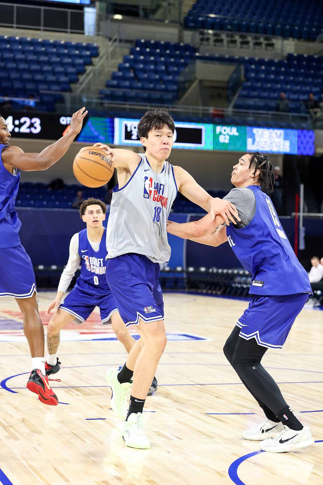 [体育头条]5v5拿下12分1板2助1帽选秀专家点评行情上涨球员：杨瀚森在列(图1)