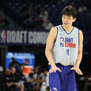 杨瀚森可能成为芝加哥公牛队的新秀之选