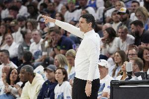 雷霆主帅戴格诺特备战总决赛