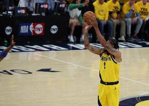 步行者绝杀雷霆夺得NBA总决赛首胜