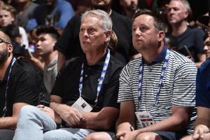 爵士队聘请奥斯汀-安吉为篮球运营总裁