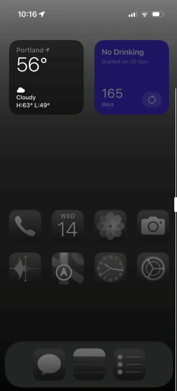 苹果iOS 26"液态玻璃"让界面颠覆！控制中心略显混乱