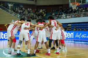中国男篮U19力克美国纽约复兴者 赢得国际挑战赛乐山站胜利