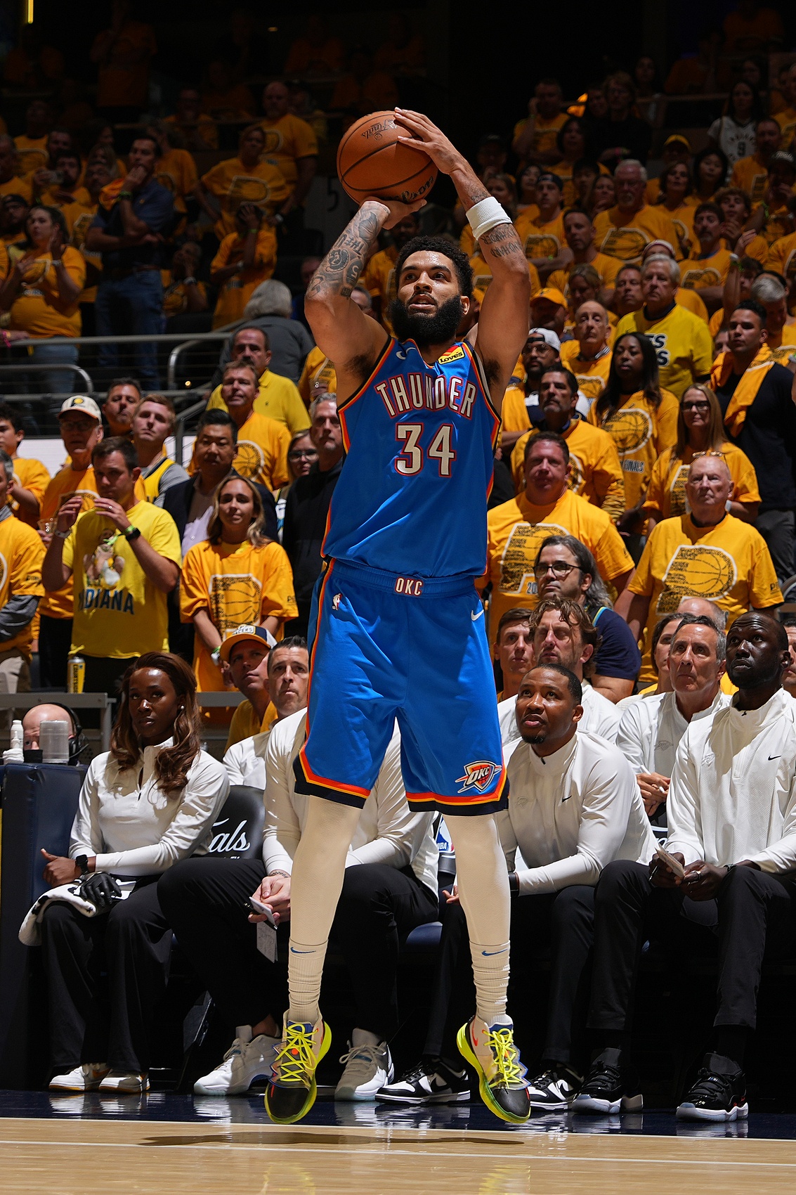 [最新速递]肯威谈打5：有人缺阵时要适应调整➡⬇️️ 卡尔森临⬅️危受命表现相当出色(图1)