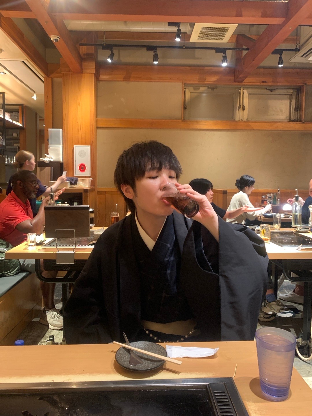 郎才女貌😻LGD俱乐部打野选手Meteor晒出与女友日本游玩美照