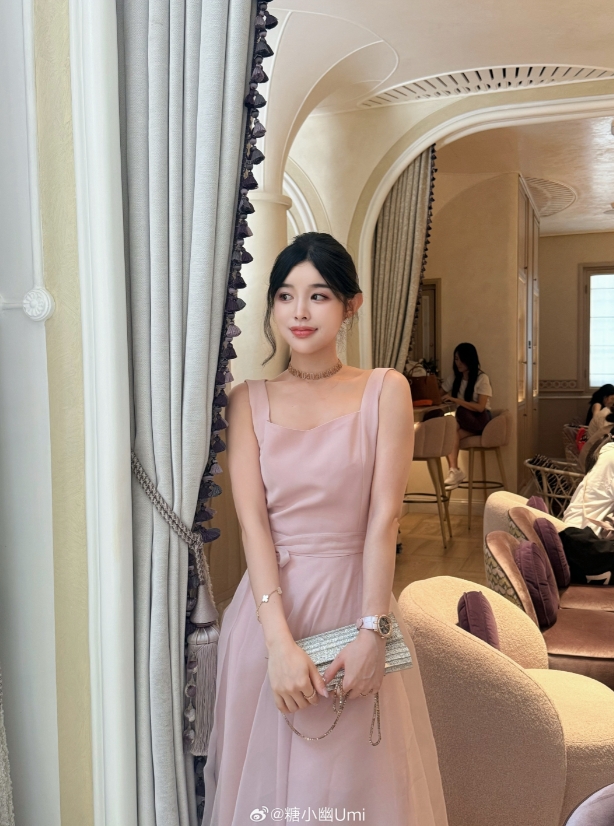 糖小幽晒照：低血糖，要多听甜言蜜语👂