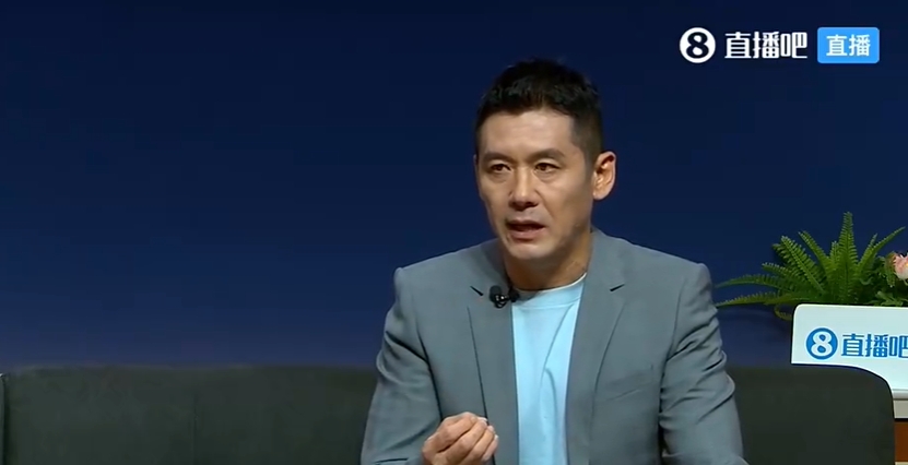 😣杨晨：我们在态度、拼劲方面都不如韩国队，都谈不上技战术