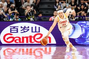 中国女篮贾赛琪独家专访：团队精神引领女篮亚洲杯征程