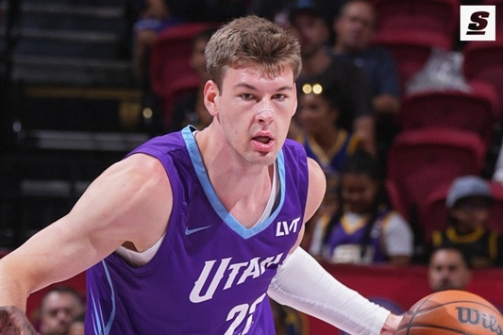 爵士中锋菲利波夫斯基荣获拉斯维加斯夏联MVP