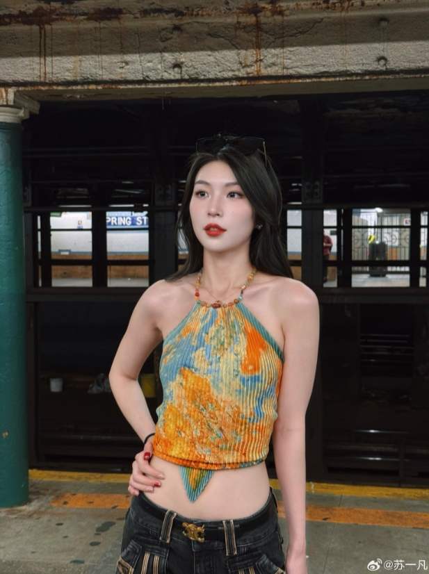 解说苏一凡晒照：在美国的OOTD！